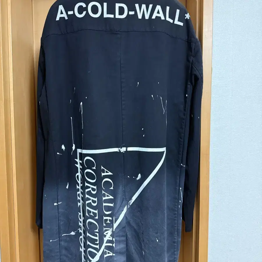 어콜드월 a cold wall 페인팅 트렌치 코트 xl