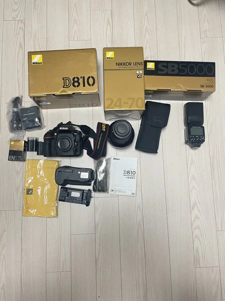 니콘 d810  sb-5000 2470n vr  팝니다.