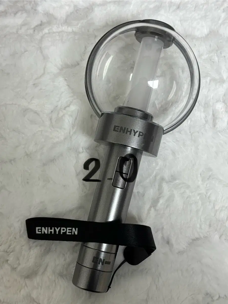 Enhypen lightstick ver.1 sell me !!!