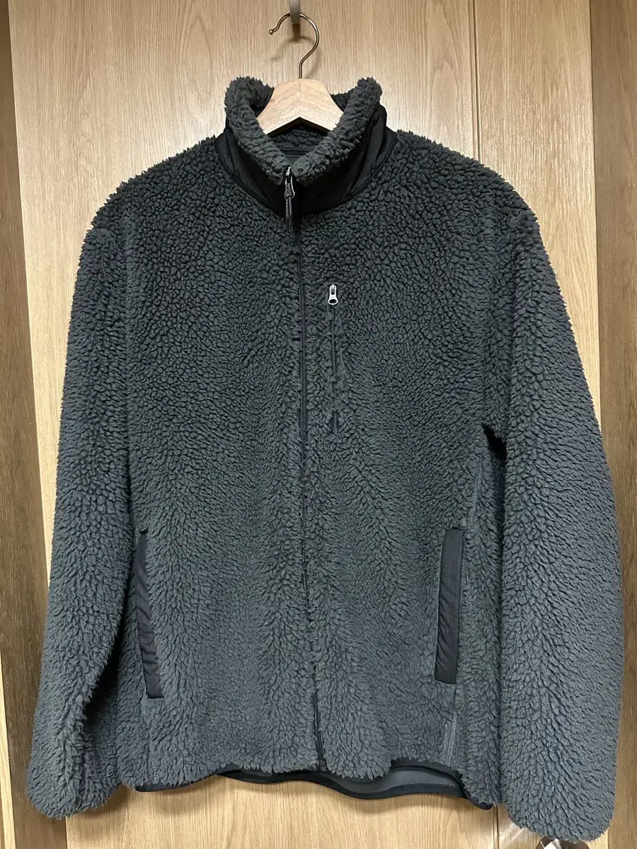 Uniqlo Pogglejacket