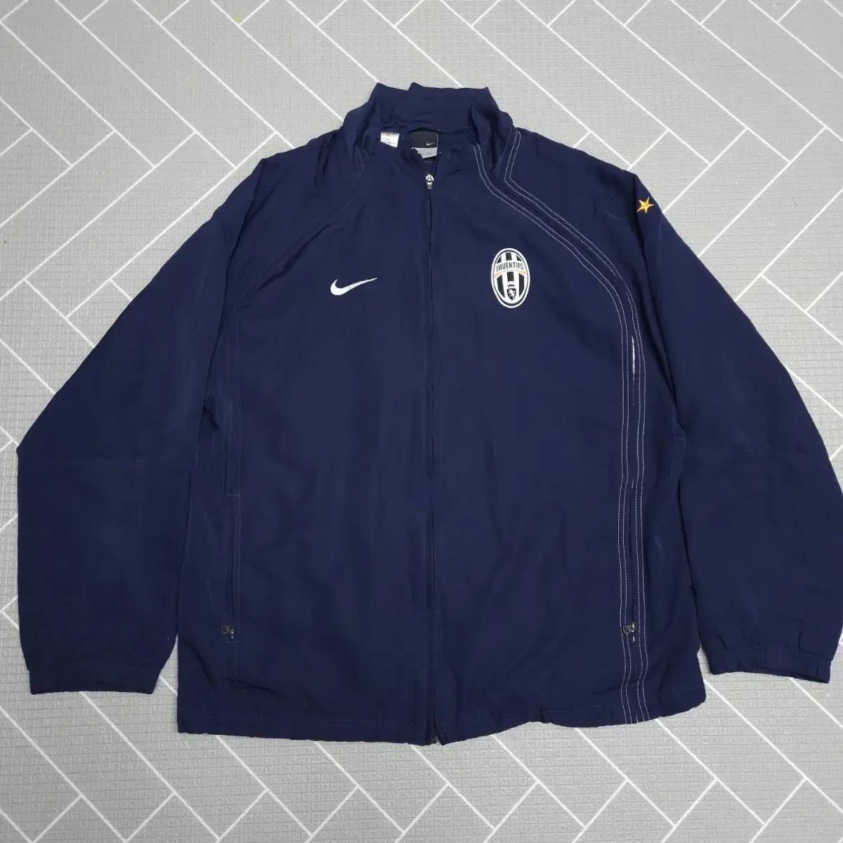 Nike Juventus Training Windbreaker Jacket 105(L)