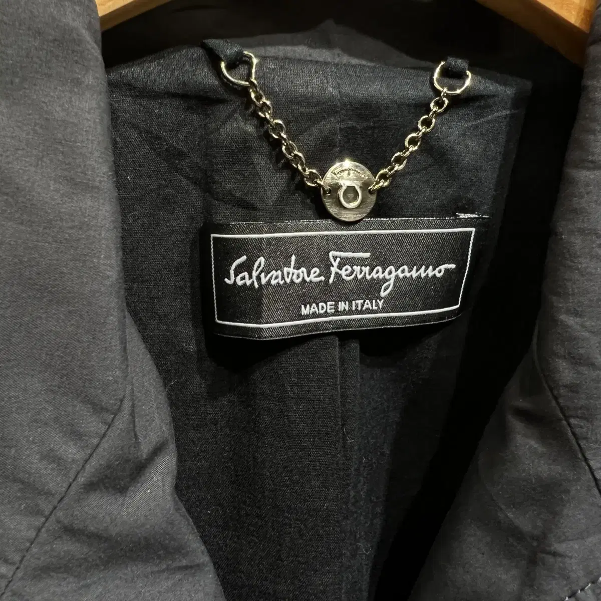 SALVATORE FERRAGAMO (Made in Italy) 자켓