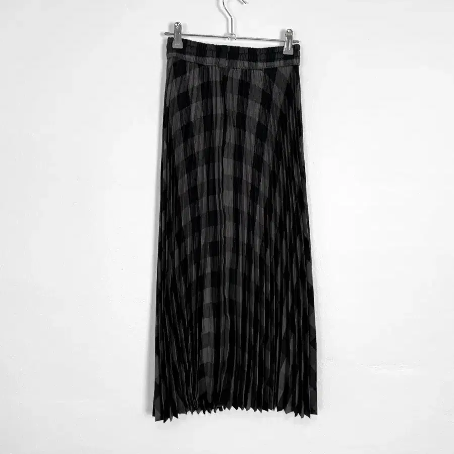 vintage geomatic pleated skirt