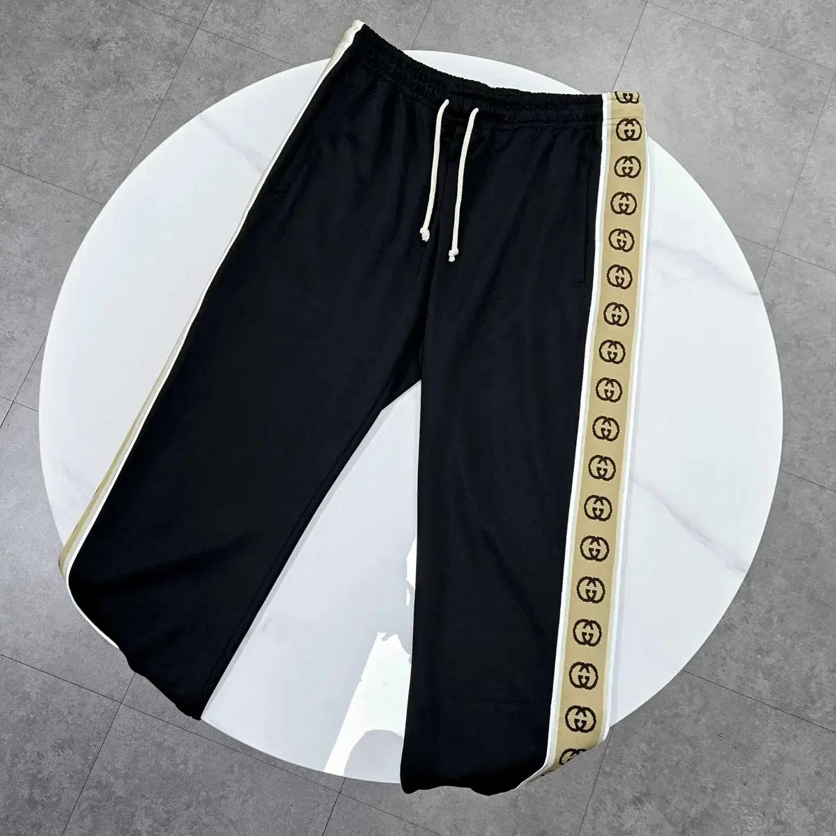 Gucci Interlocking training pants