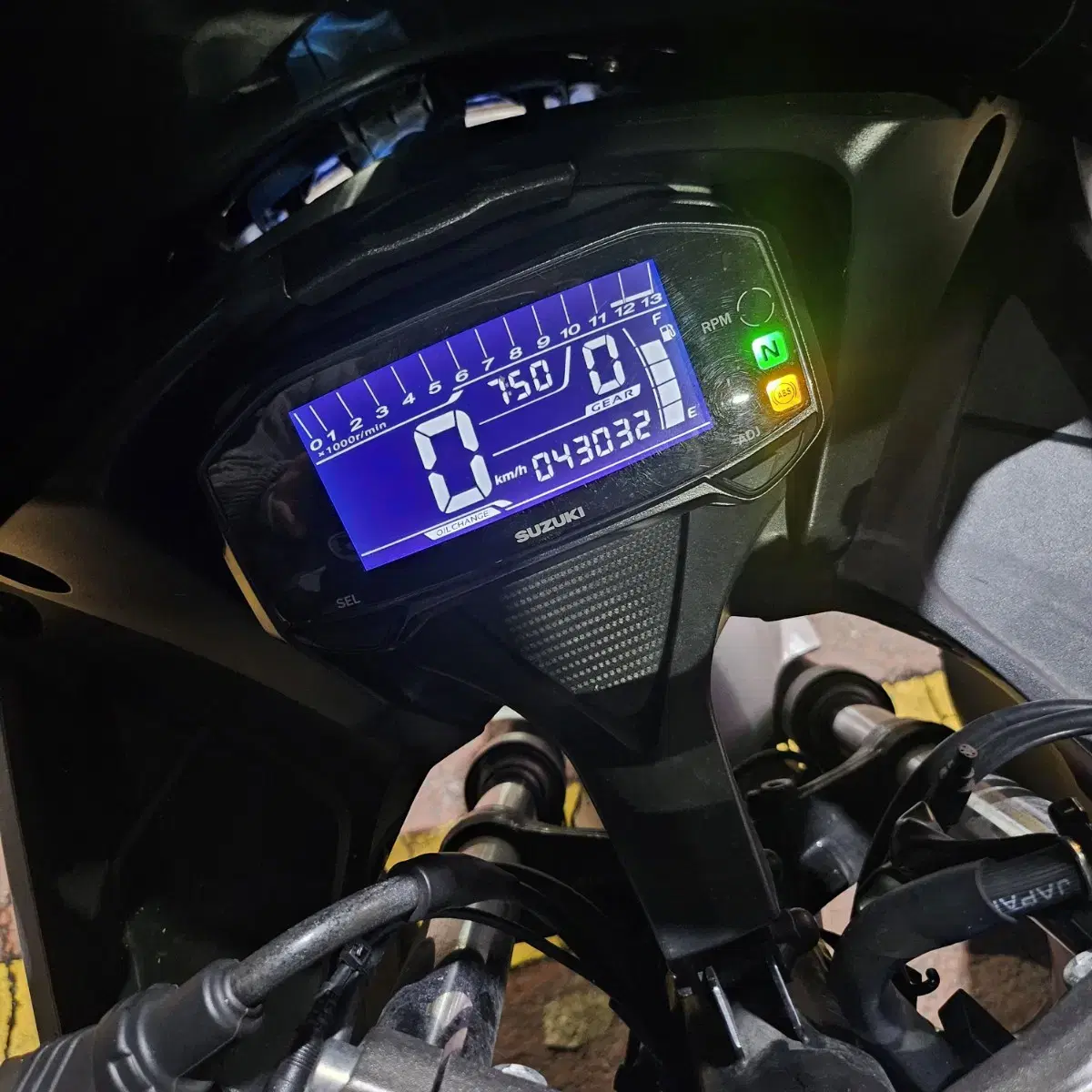 스즈키gsxr125