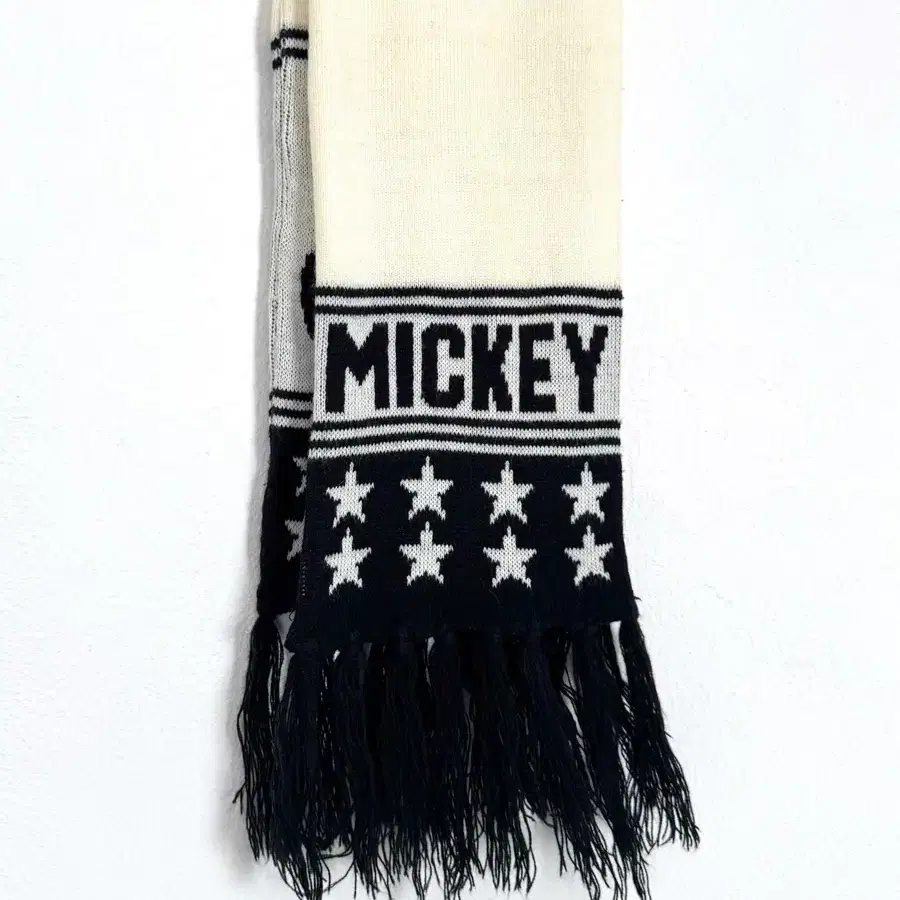 vintage micky knit scarf