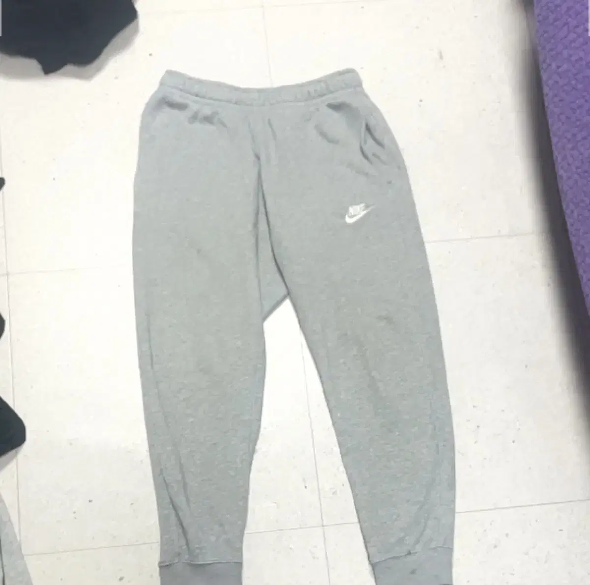 I sell Nike pants.