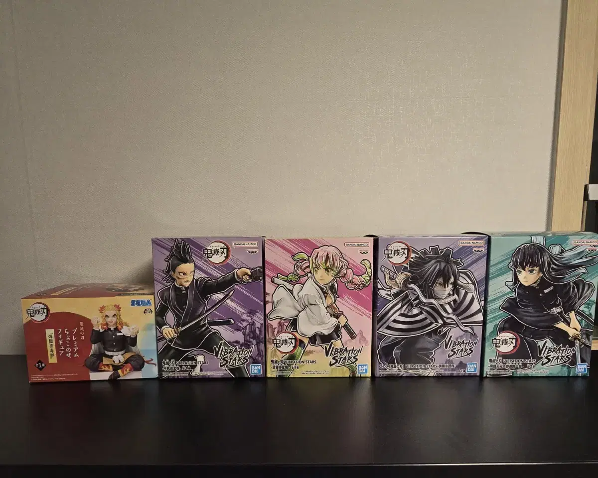 Demon Slayer Blade Figures