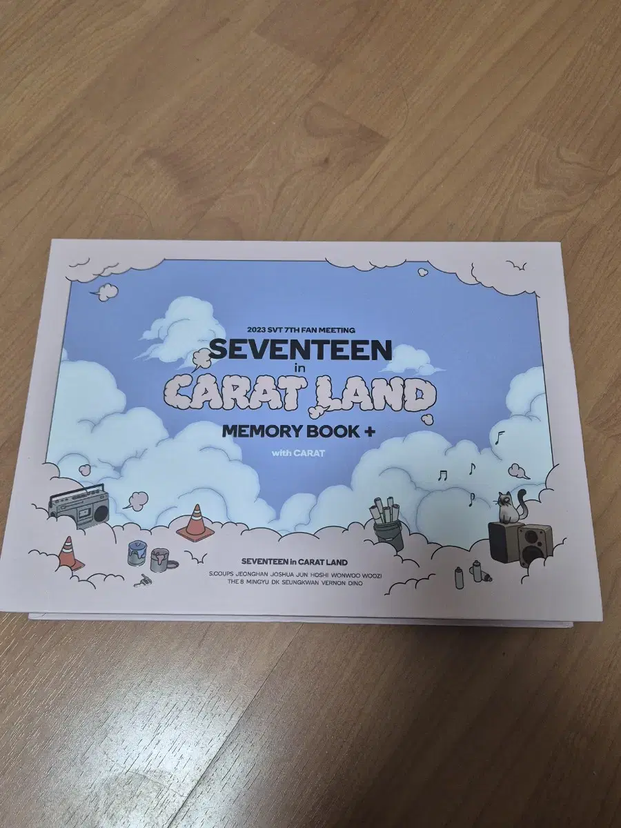 Caratland Memory Book