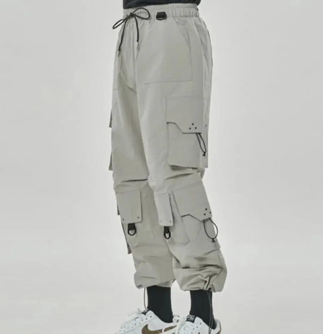 Denim Nine-Pocket Cargo Pants 1