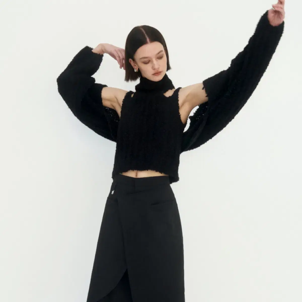 트리밍버드 Shoulder Cutouts Knit Set-up