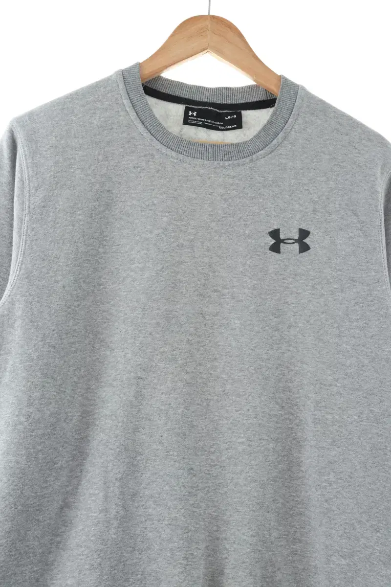 (L) Under Armour Barely-there T-Shirt Grey Brushed Basic Fit-10585