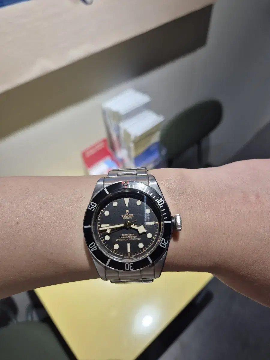 최저가)튜더 블랙베이58 검판 오토매틱 정품 롤렉스 TUDOR ROLEX