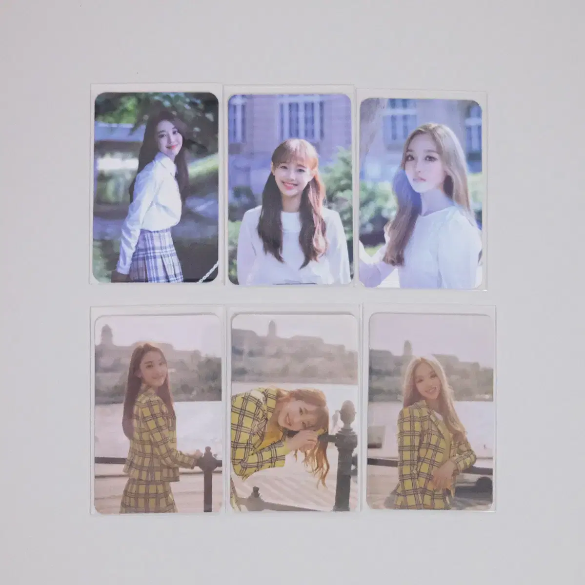 Loona YYXY Beauty and the Beat Rub for Ever Photo Card