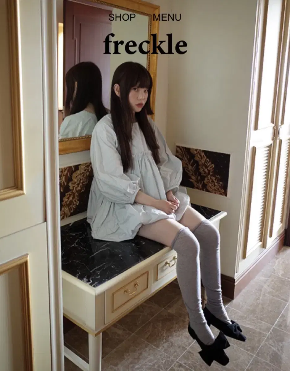 프레클 니삭스 freckle thin over the knee socks