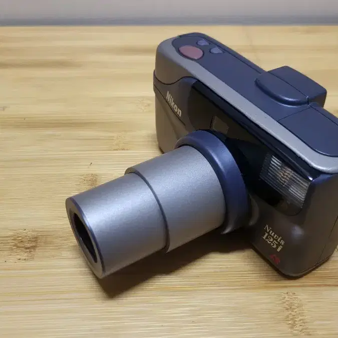 Nikon Nuvis 125i 필름 카메라 (APS 필름 사용)