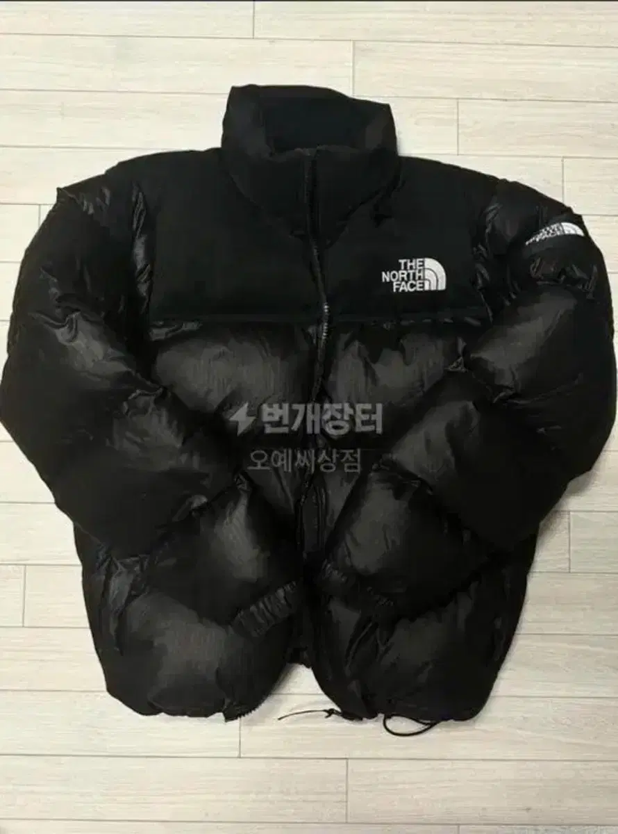 (L)The North Face Novelty Knopsie White Belle