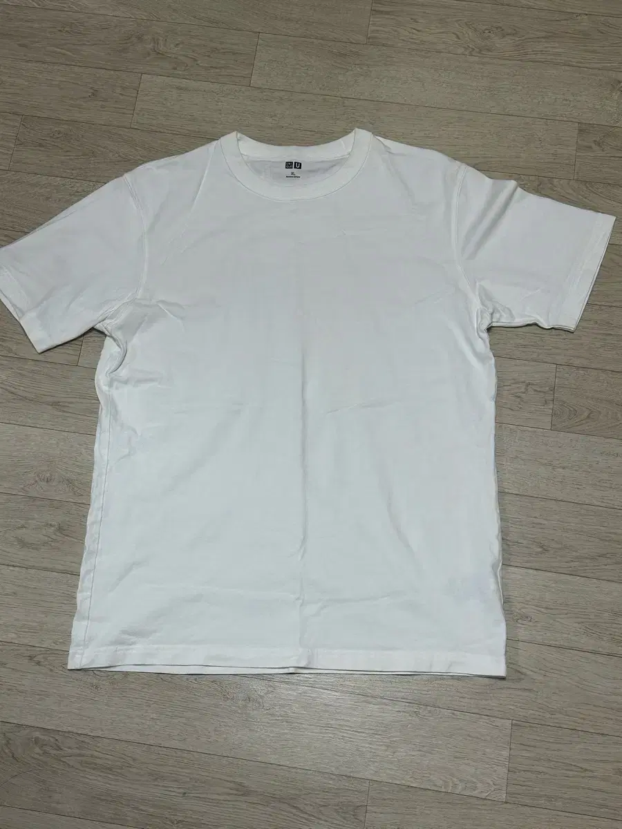 (XL) Uniqlo U Crew Neck Short Sleeve T-Shirt White