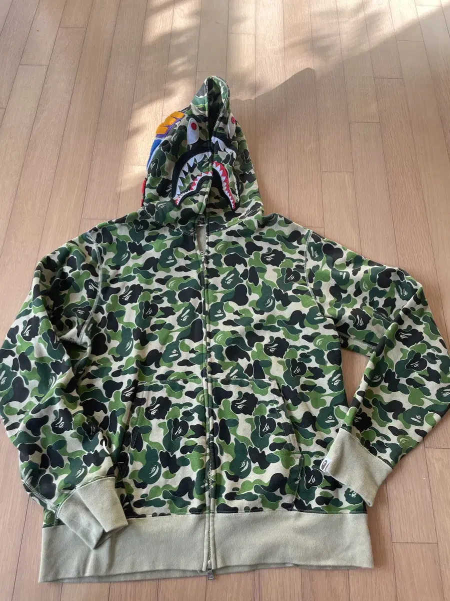 Bake Shark Hood Zip-Up