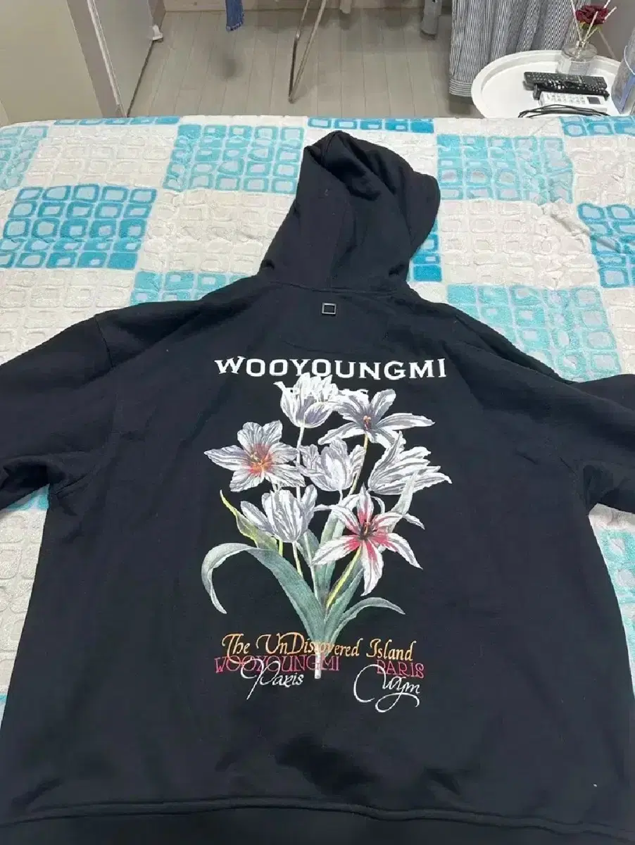 wooyoung 미 24ss flower hoodie 48사이즈 팔