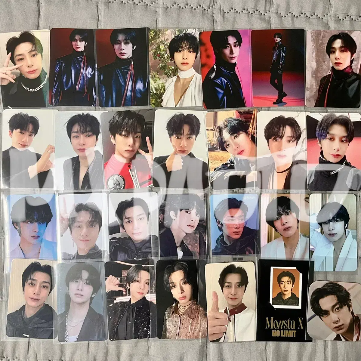 Monsta x monstax hyungwon photocard bulk WTS