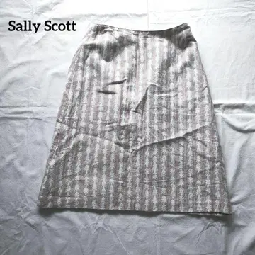 Sally 스캇 전나무 패턴의 무릎 기장 미디 스커트