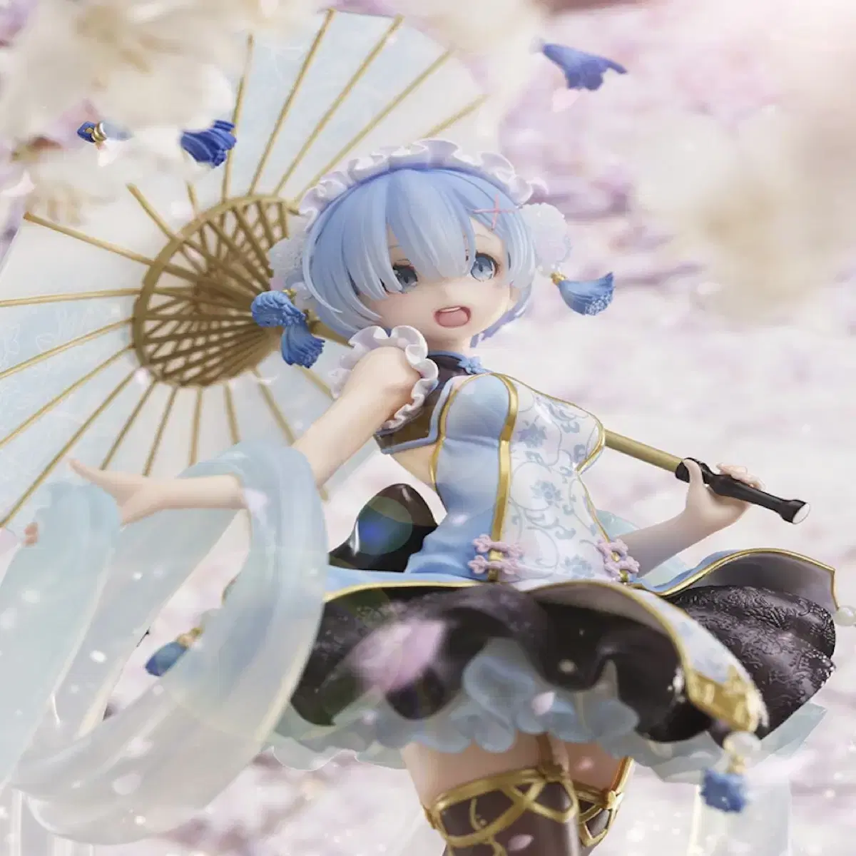 Lizero Rem Chirorita Dress Figure