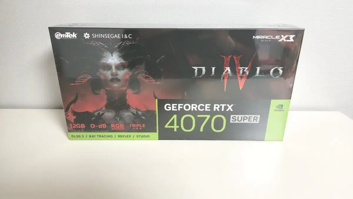 (미개봉) 이엠텍 RTX 4070 SUPER MIRACLE X3 D6X