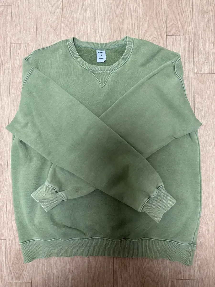 [1]Blindfiles Sweat Sage Green