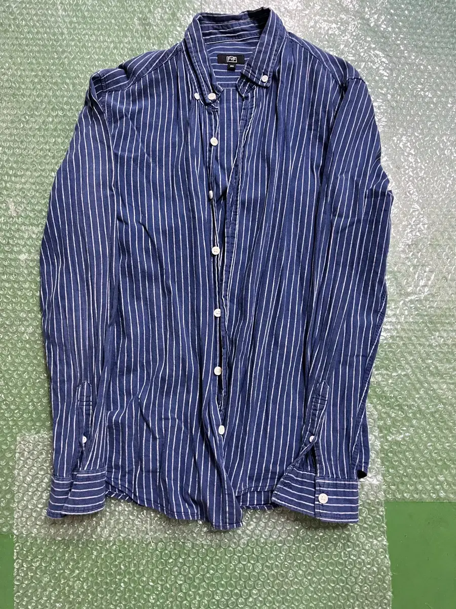 I sell F2F long sleeve striped shirt