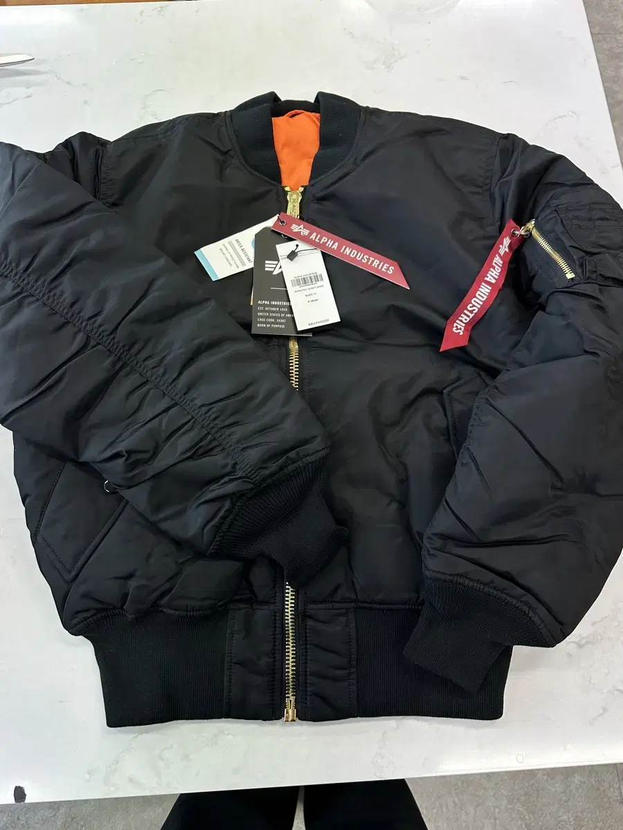 (NEW) Alpha Industries MA1 Size M