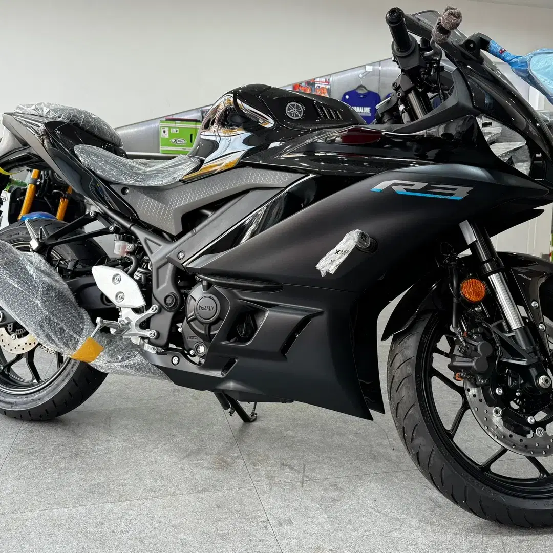 야마하 YZF-R3 블루,블랙 0KM 신차 판매합니다