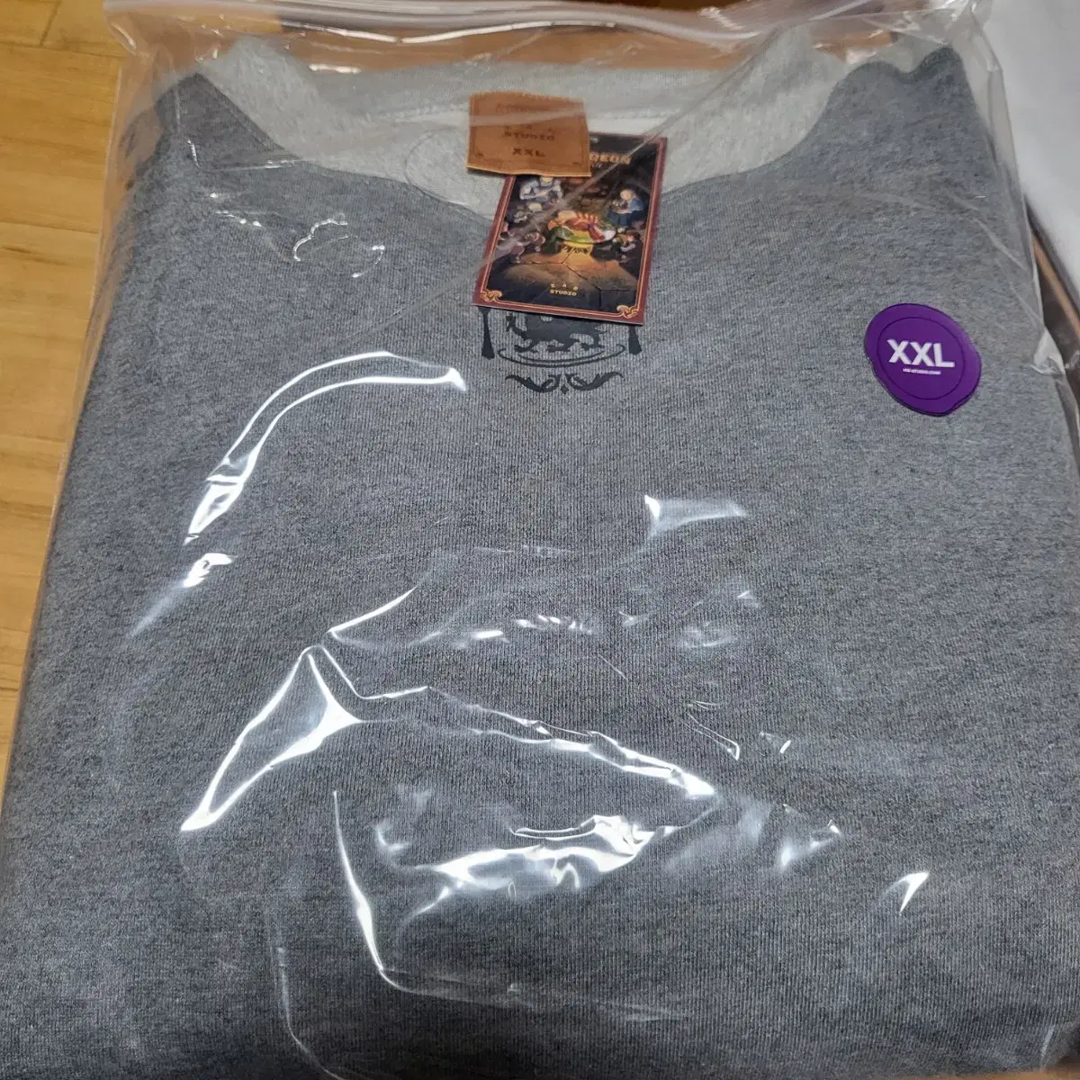 [iApp] iApp Studio x DungeonBob Lions Sweatshirt Gray XXL