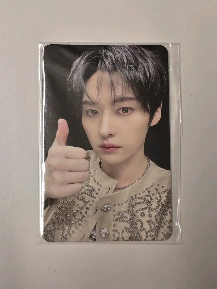 Lee Know broadcast photocard straykids Secret pre-record Paju