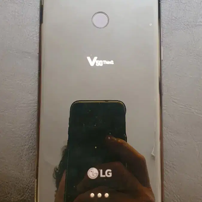 LG V50