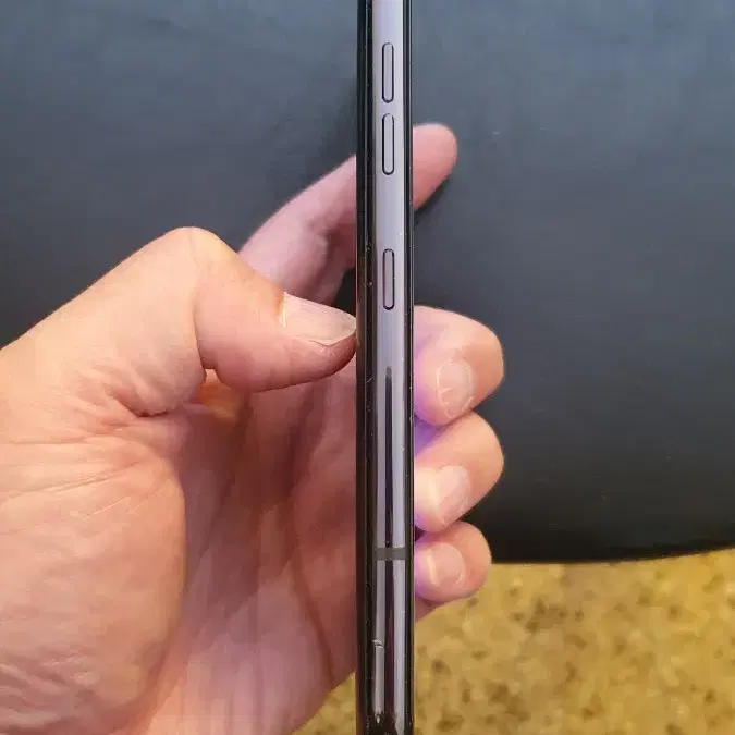 LG V50