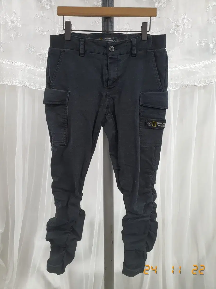 National Geographic Pants 70 Black