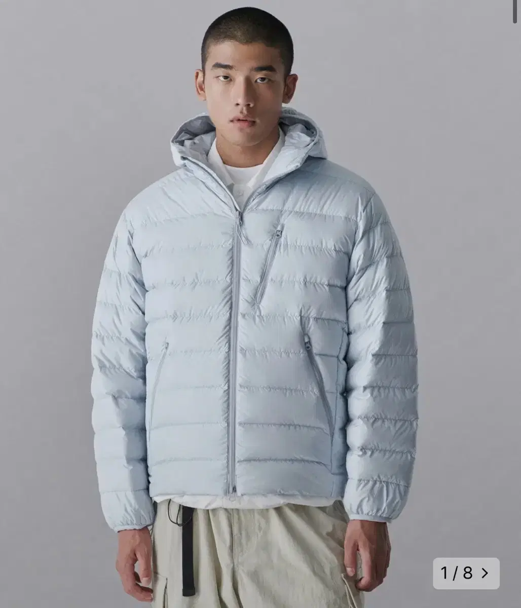 MooGentlemanStandard City Leisure Hooded Lightweight Down Jacket in Cloudy Bloo