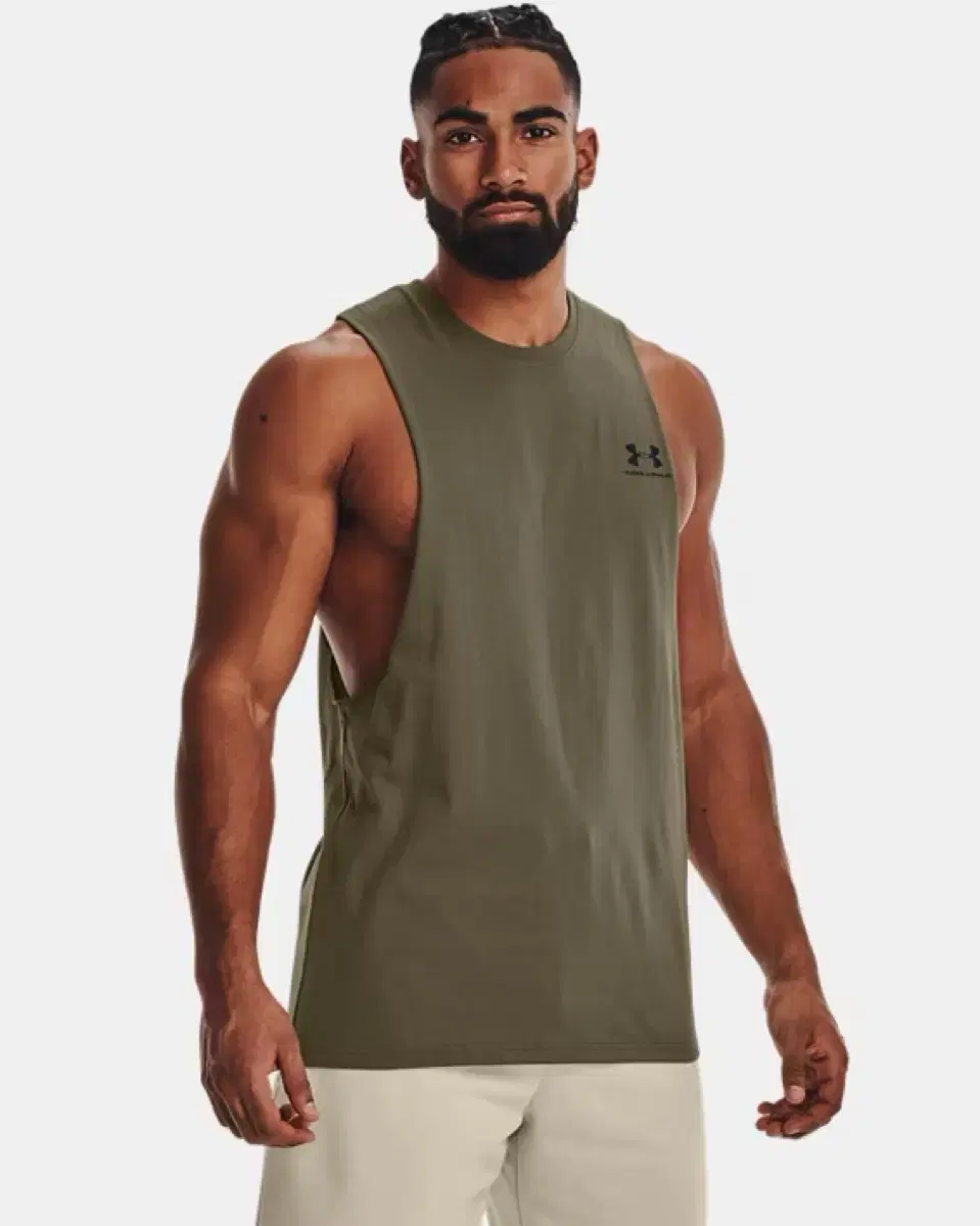 (XL) Under Armour Chest Cut Health Nash Sleeveless Khaki Sells