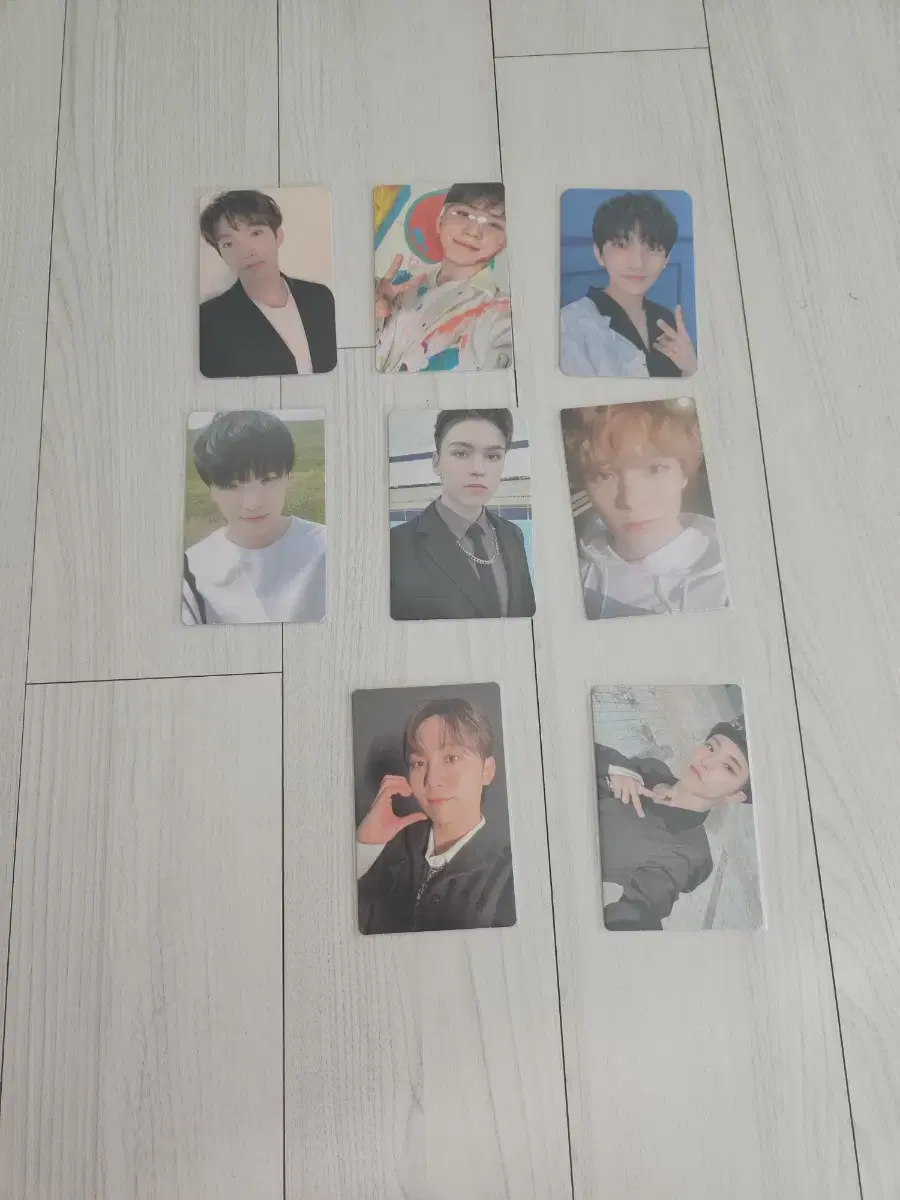 Seventeen photocard bulk sells