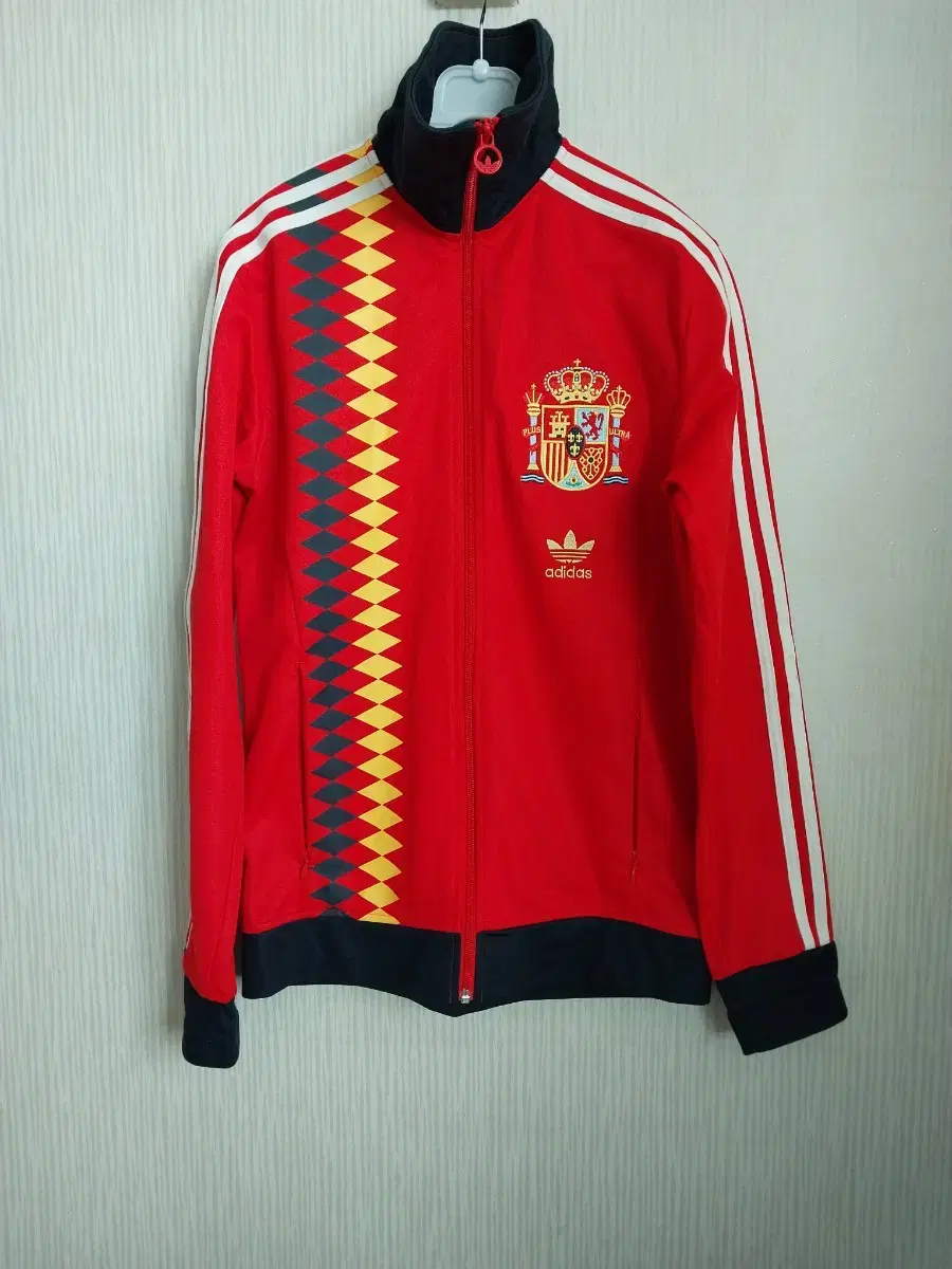 Adidas Spain TrekTop 105 Brand New