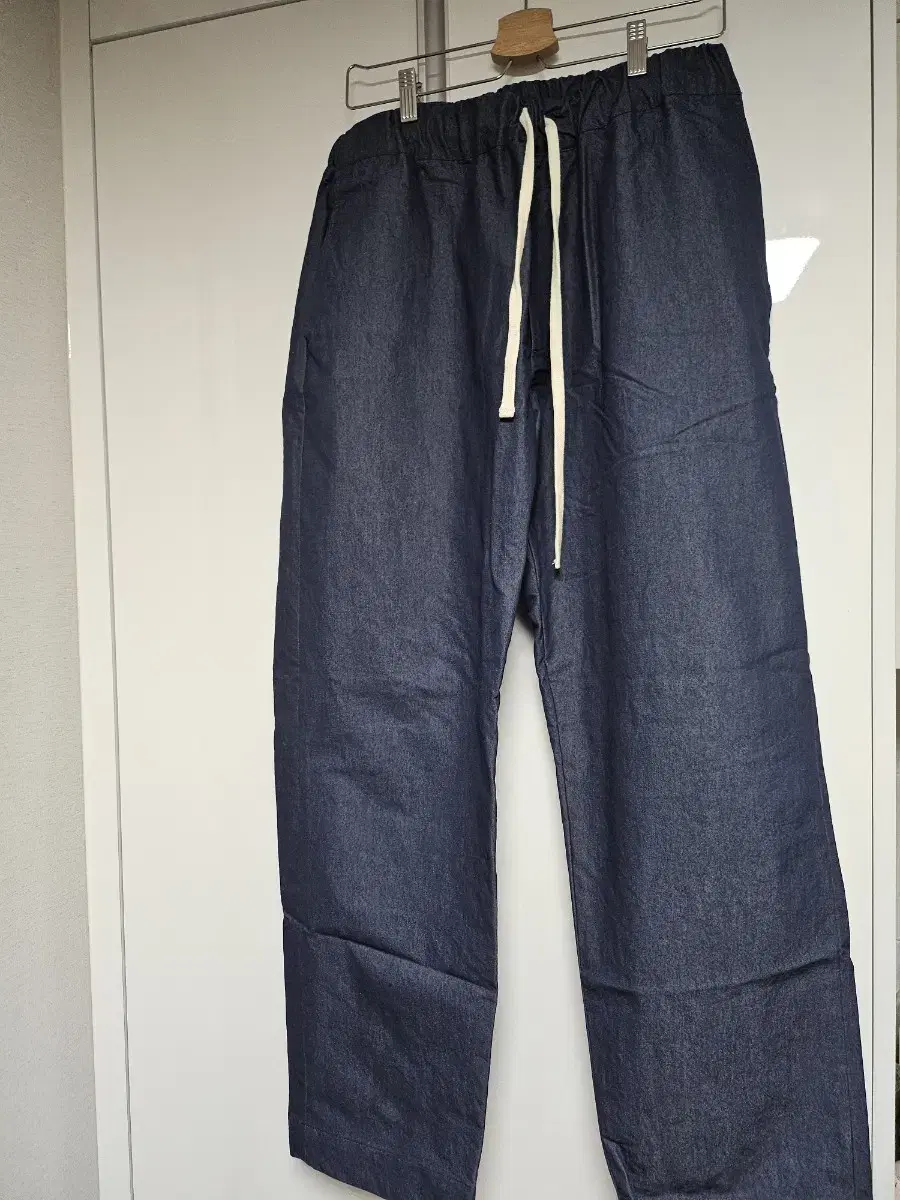 HOLISUN denimlike pants L