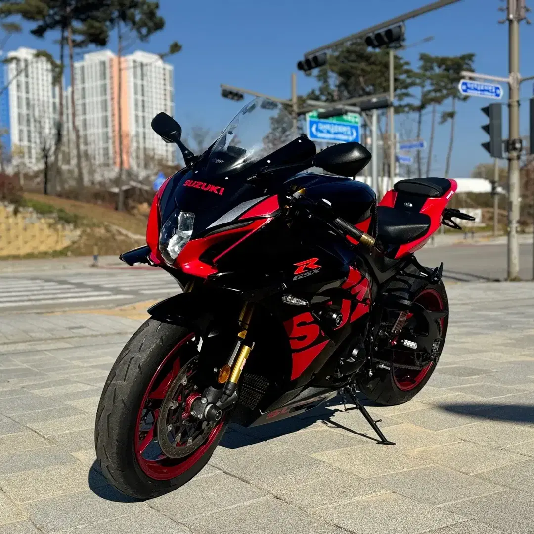 gsx r1000r abs 2019년식 옵션 다수 판매 합니다