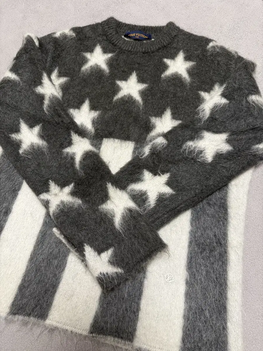 Louis Vuitton USA Flag Knit Department Store Edition L