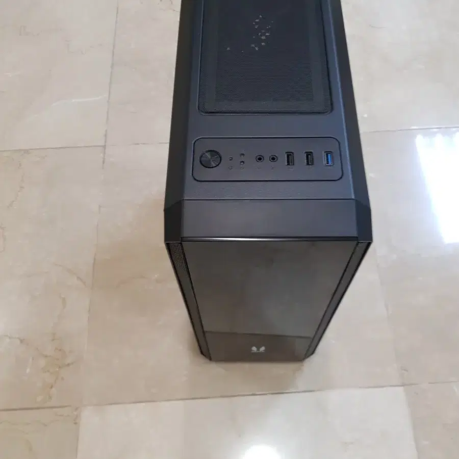 라이젠 5 3600 32램 ssd512hdd8t gtx1660슈퍼