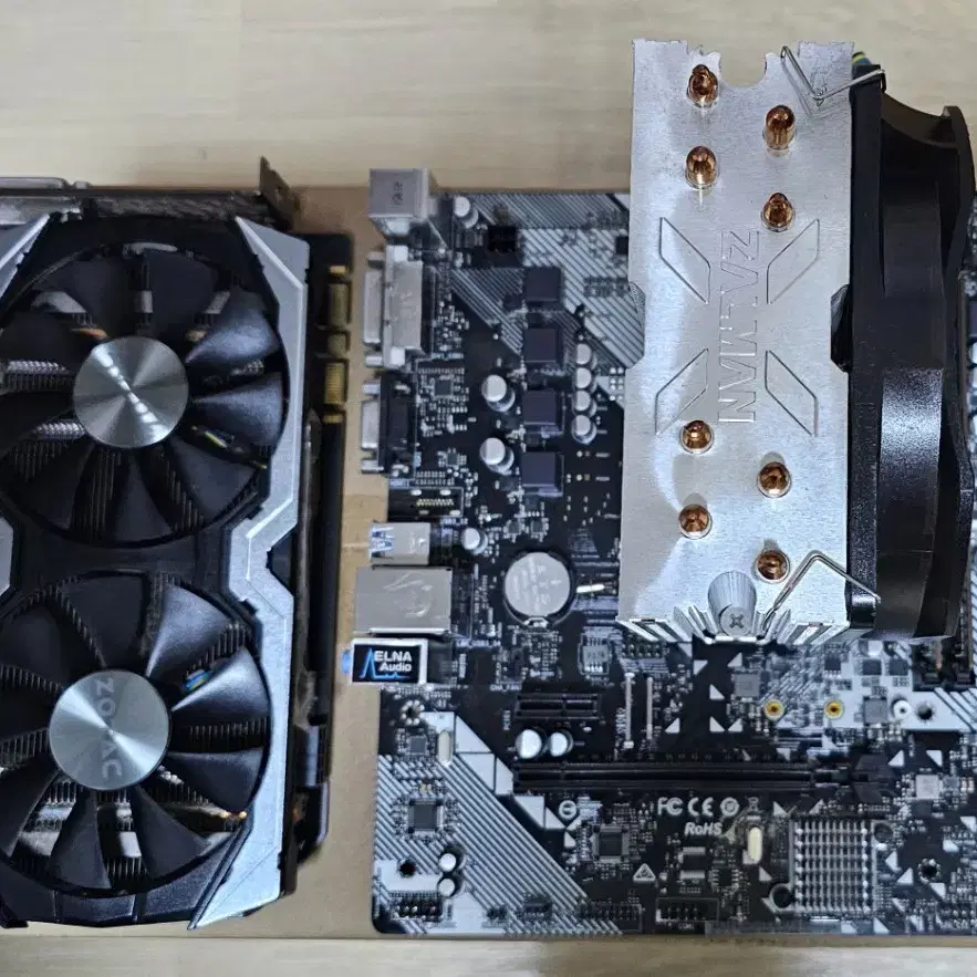 조택 gtx1070 라이젠 3600 a320m CNPS9X