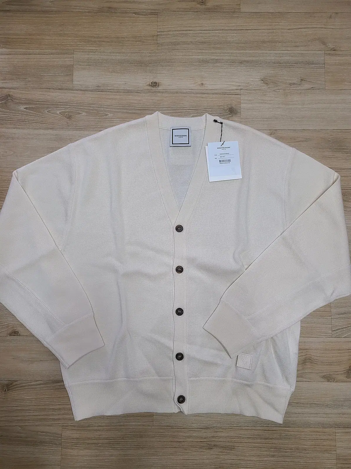 [Genuine/New] [48] Wooyoung Mi Ivory Leather Label Cardigan