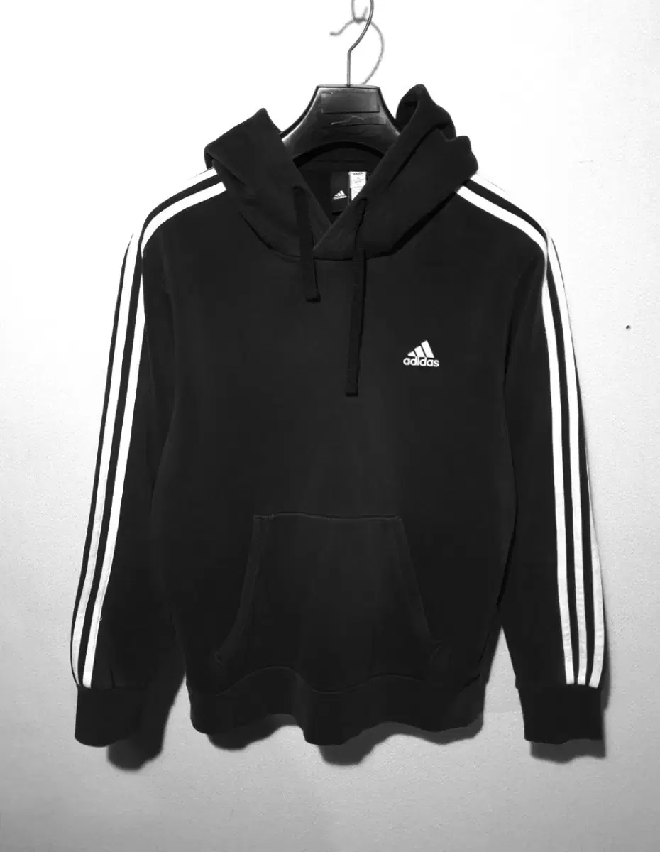 adidas winter hoodie/man to man/105