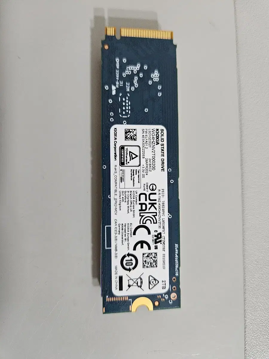 solid state drive 2tb ssd KIOXIA