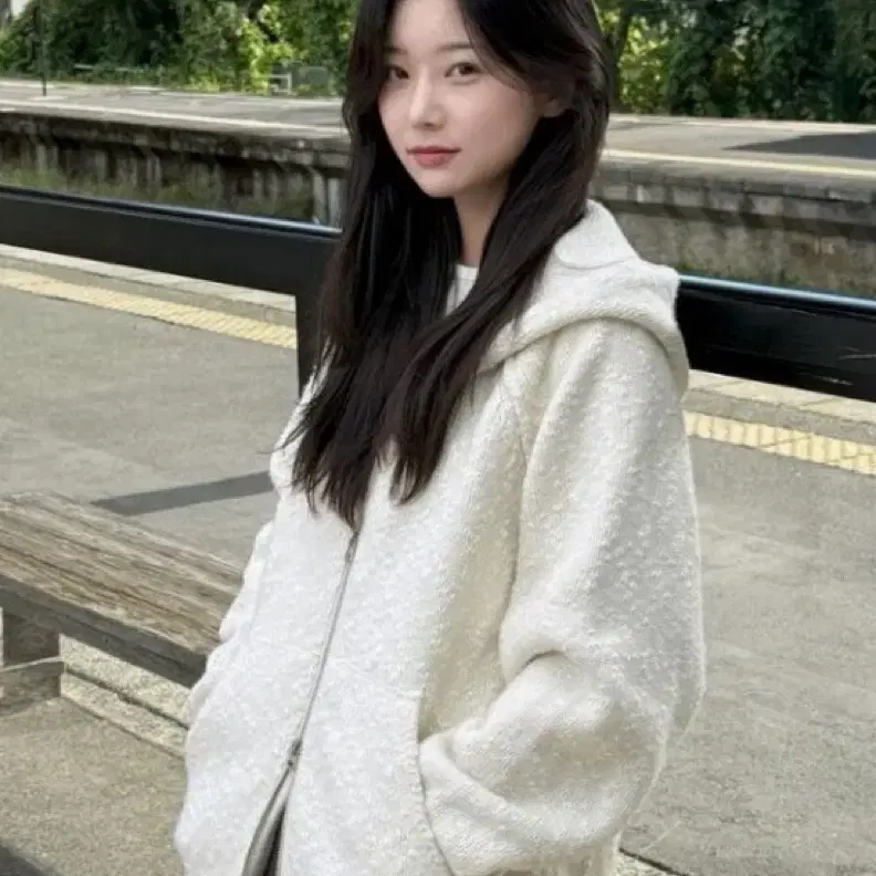 yoonseulshop 윤슬샵 snowy hoodie 스노위 후디 점퍼